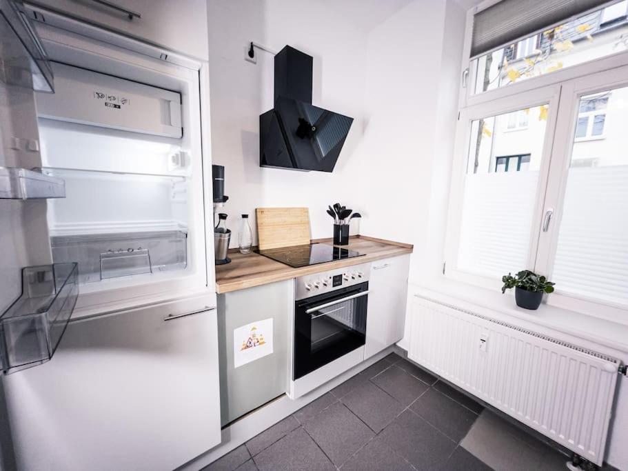 Wohlfuehl-Oase Mitten In Der Stadt - Garten, Grill, Netflix Und Drucker 라이프치히 외부 사진